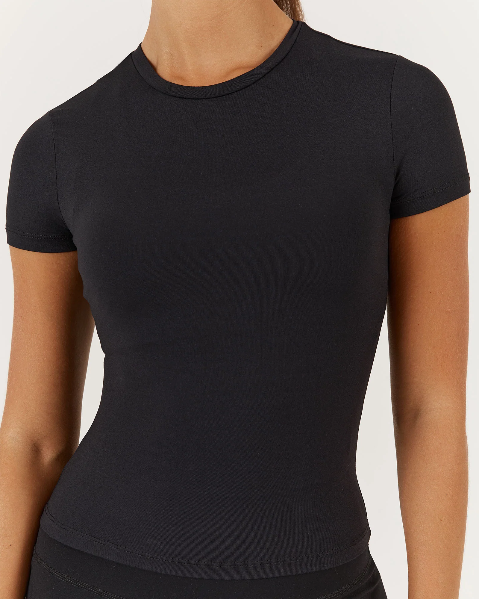 ATHLEISURE TOP - BLACK - Image 4