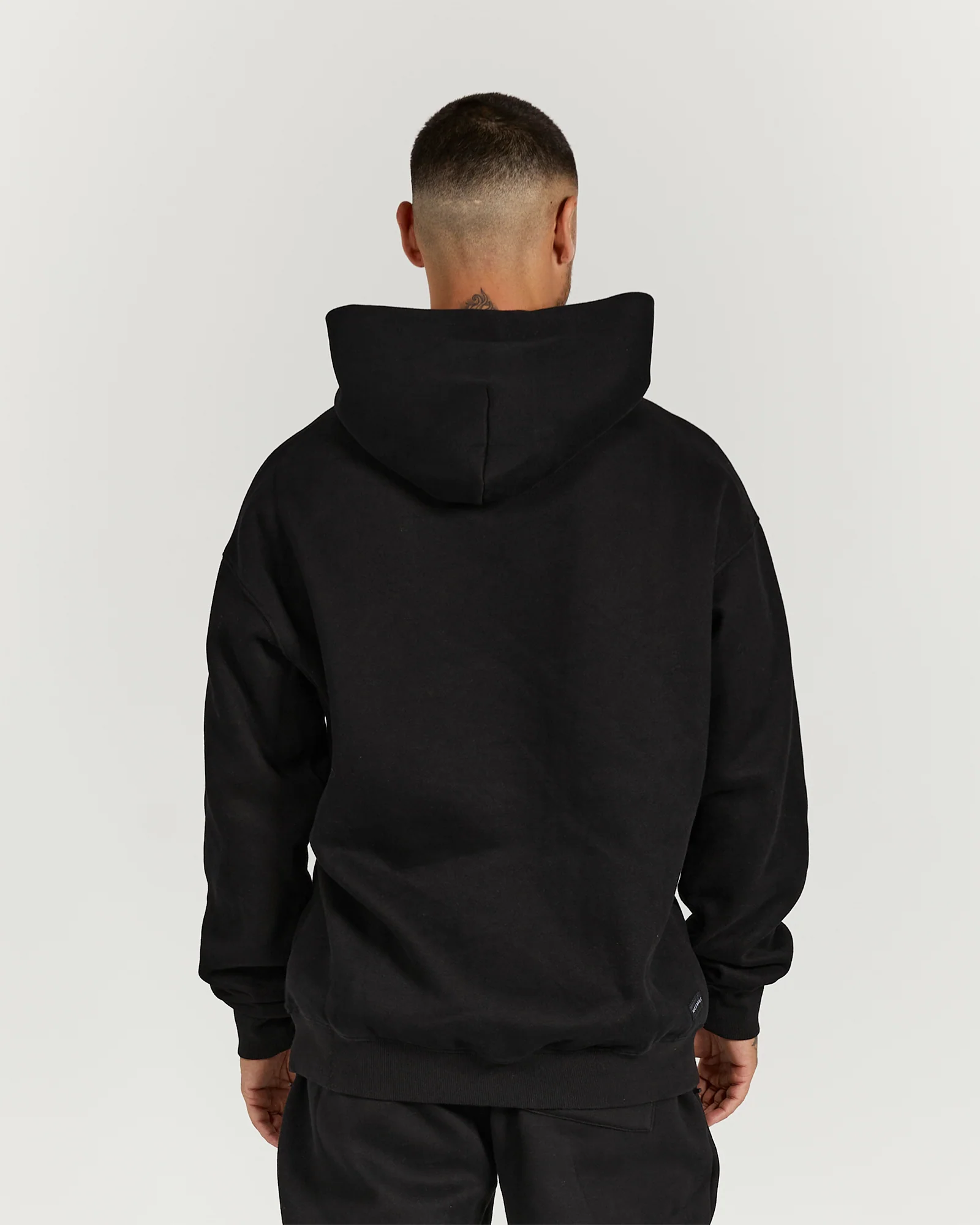 CLASSIC HOODIE - BLACK - Image 3