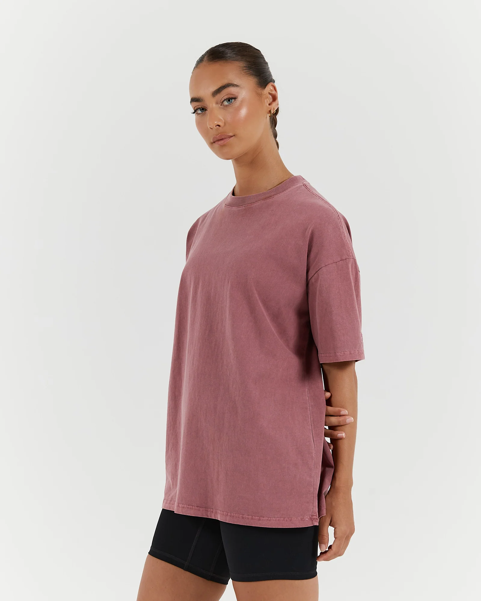 ESSENTIALS TEE - FADED BERRY - Image 4