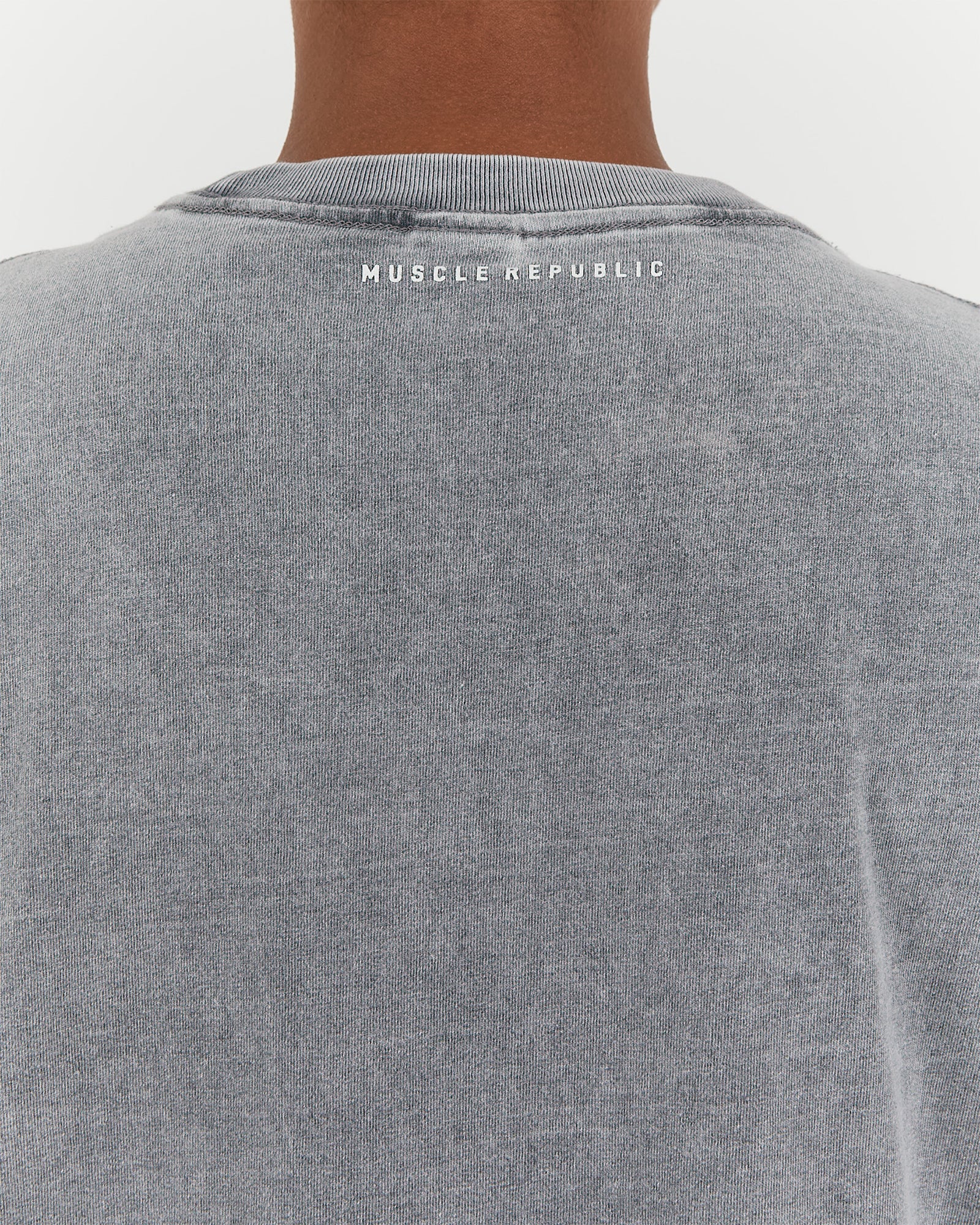 ESSENTIALS TEE - FADED GREY - Image 7