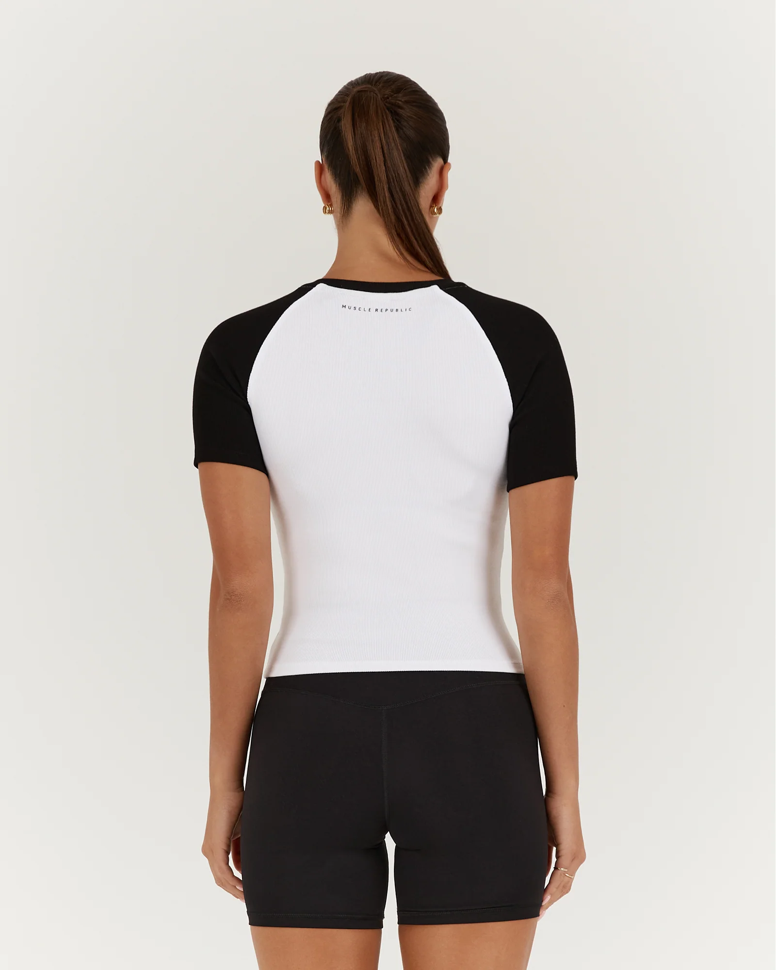 LEGACY SHORT SLEEVE TOP - WHITE BLACK - Image 3