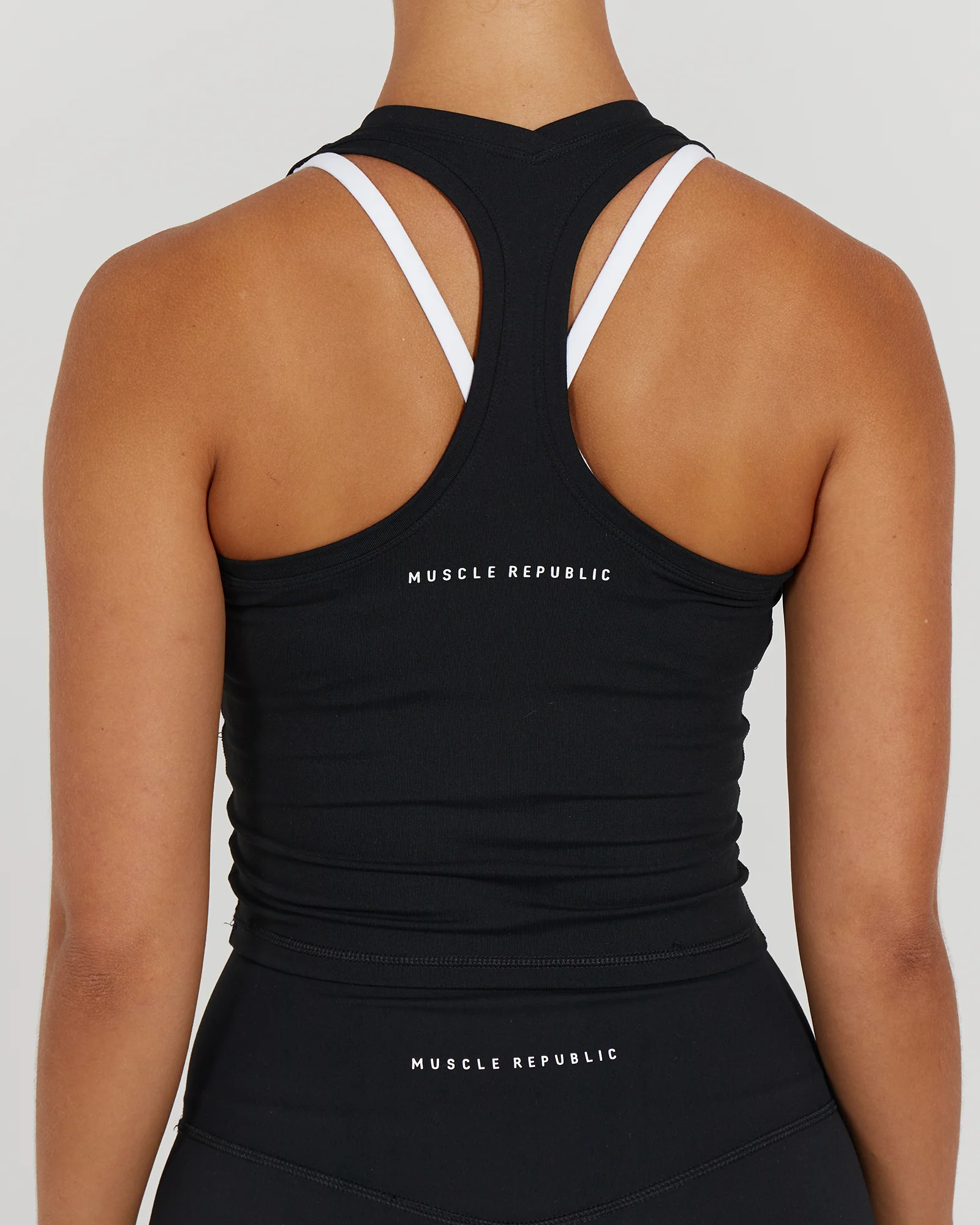 LUXE MIDRIFF TANK - BLACK - Image 4