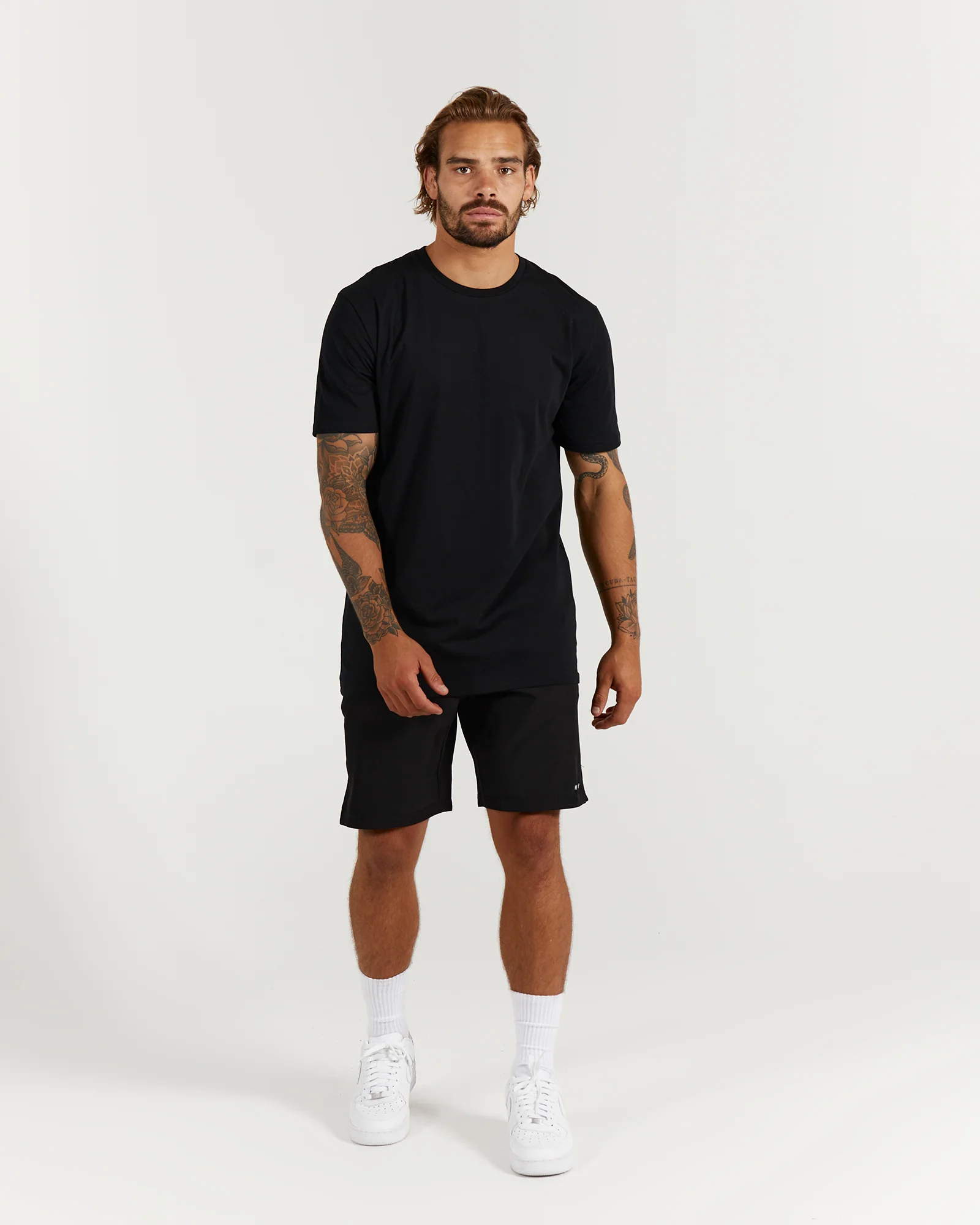 SYDNEY PITCH TEE - BLACK - Image 3