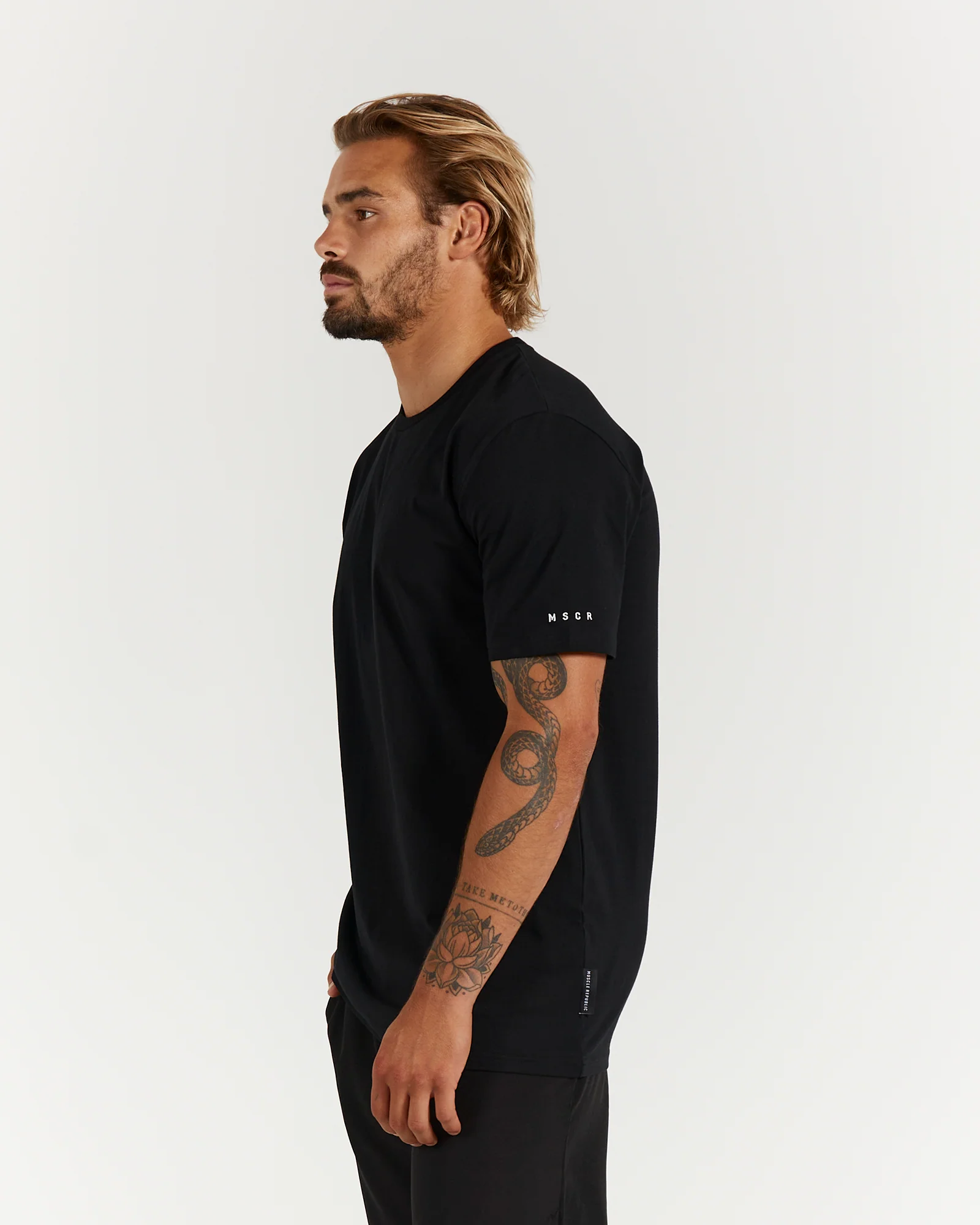 SYDNEY PITCH TEE - BLACK - Image 4